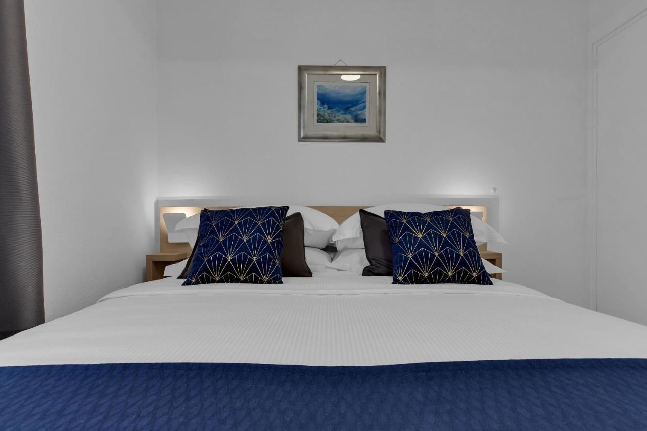 Luxury City Center Apartments Makarska Bagian luar foto