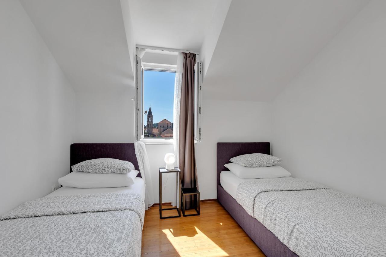 Luxury City Center Apartments Makarska Bagian luar foto