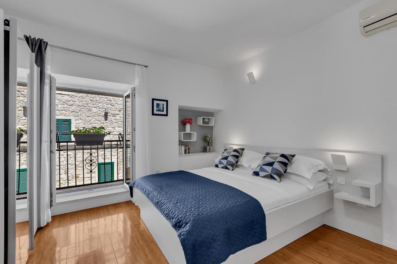 Luxury City Center Apartments Makarska Bagian luar foto