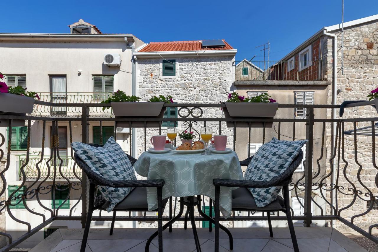 Luxury City Center Apartments Makarska Bagian luar foto