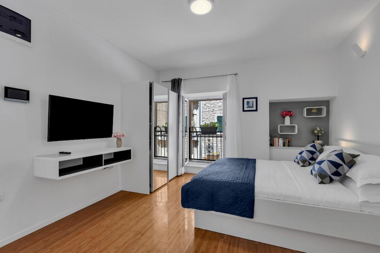 Luxury City Center Apartments Makarska Bagian luar foto