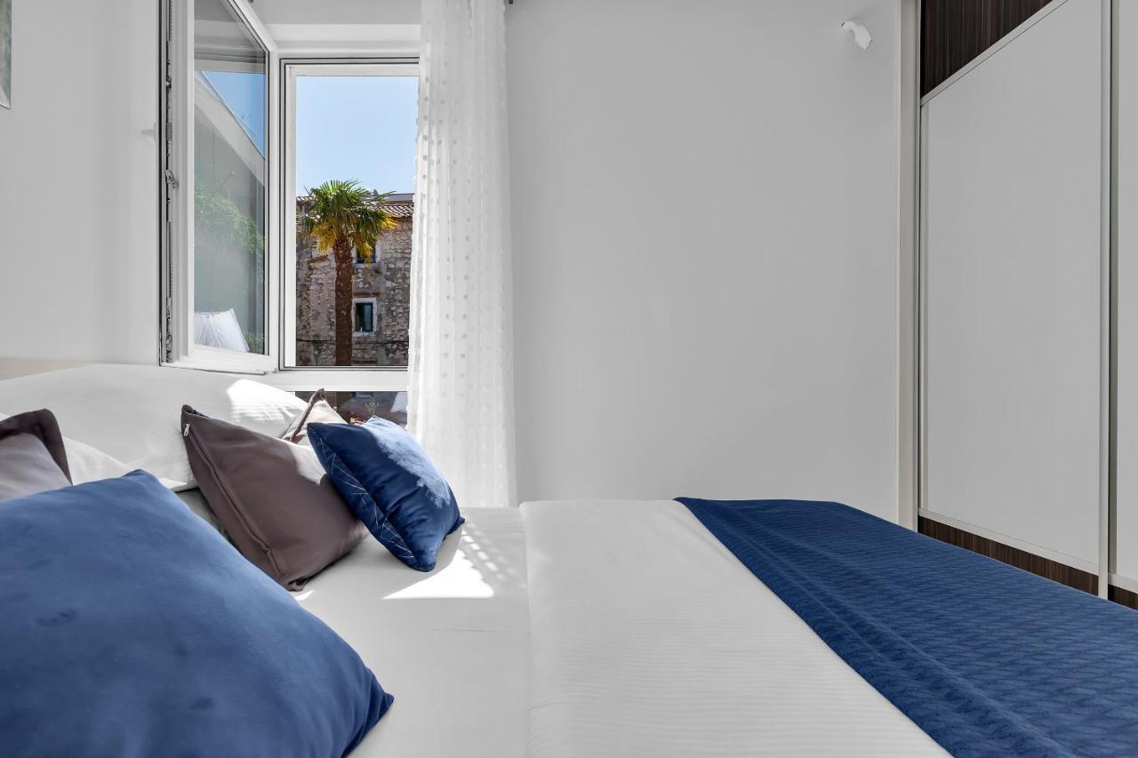 Luxury City Center Apartments Makarska Bagian luar foto