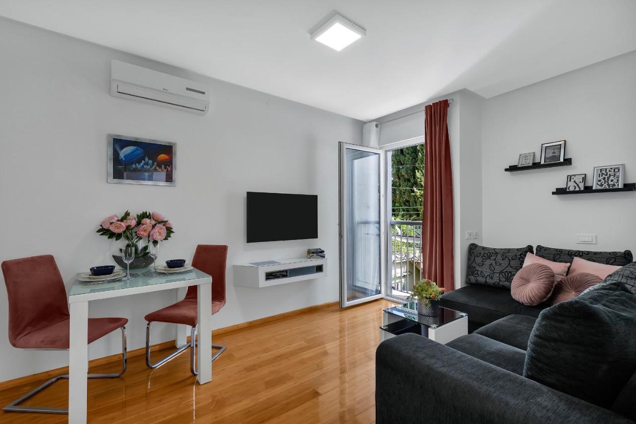 Luxury City Center Apartments Makarska Bagian luar foto