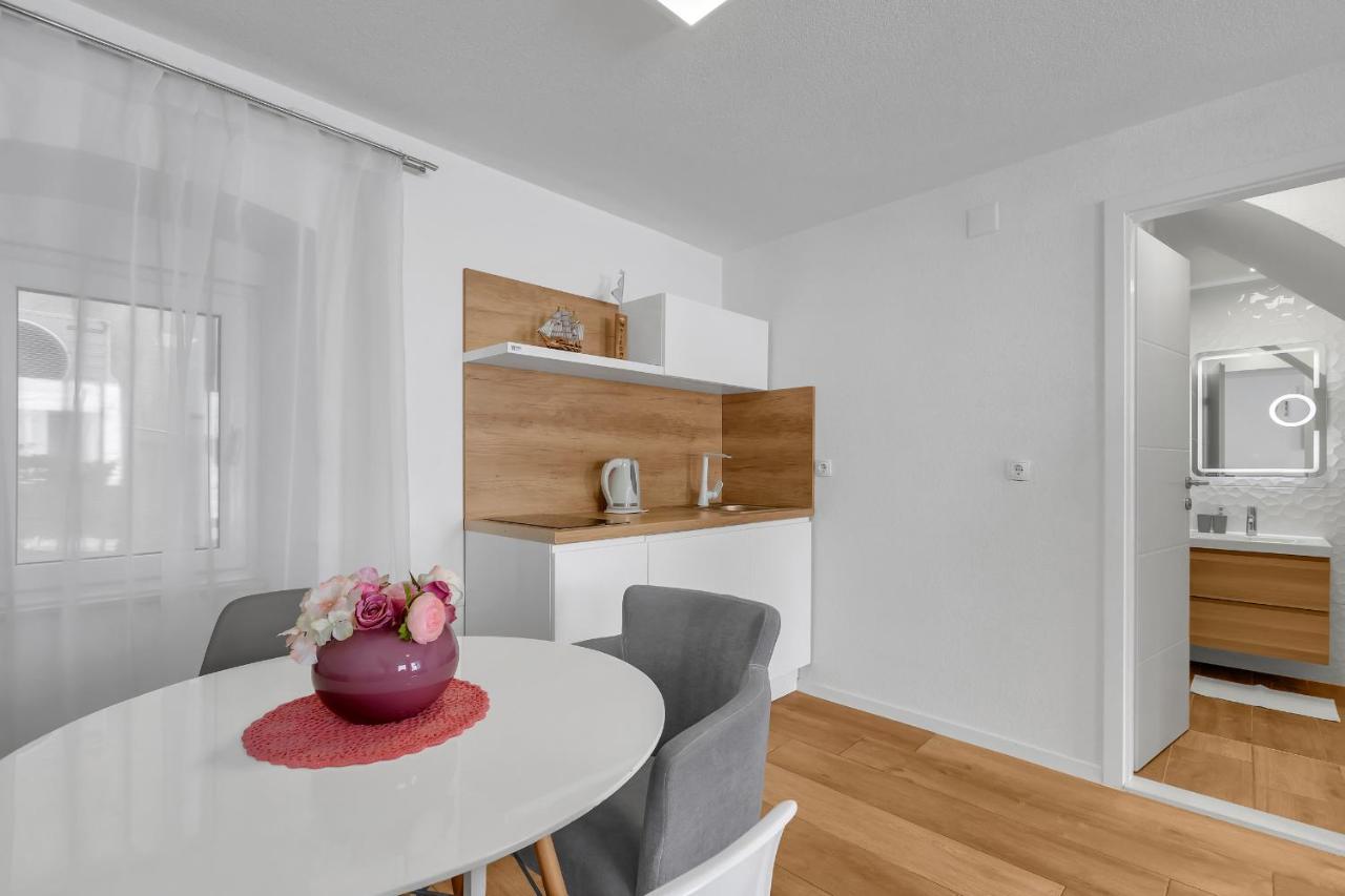 Luxury City Center Apartments Makarska Bagian luar foto
