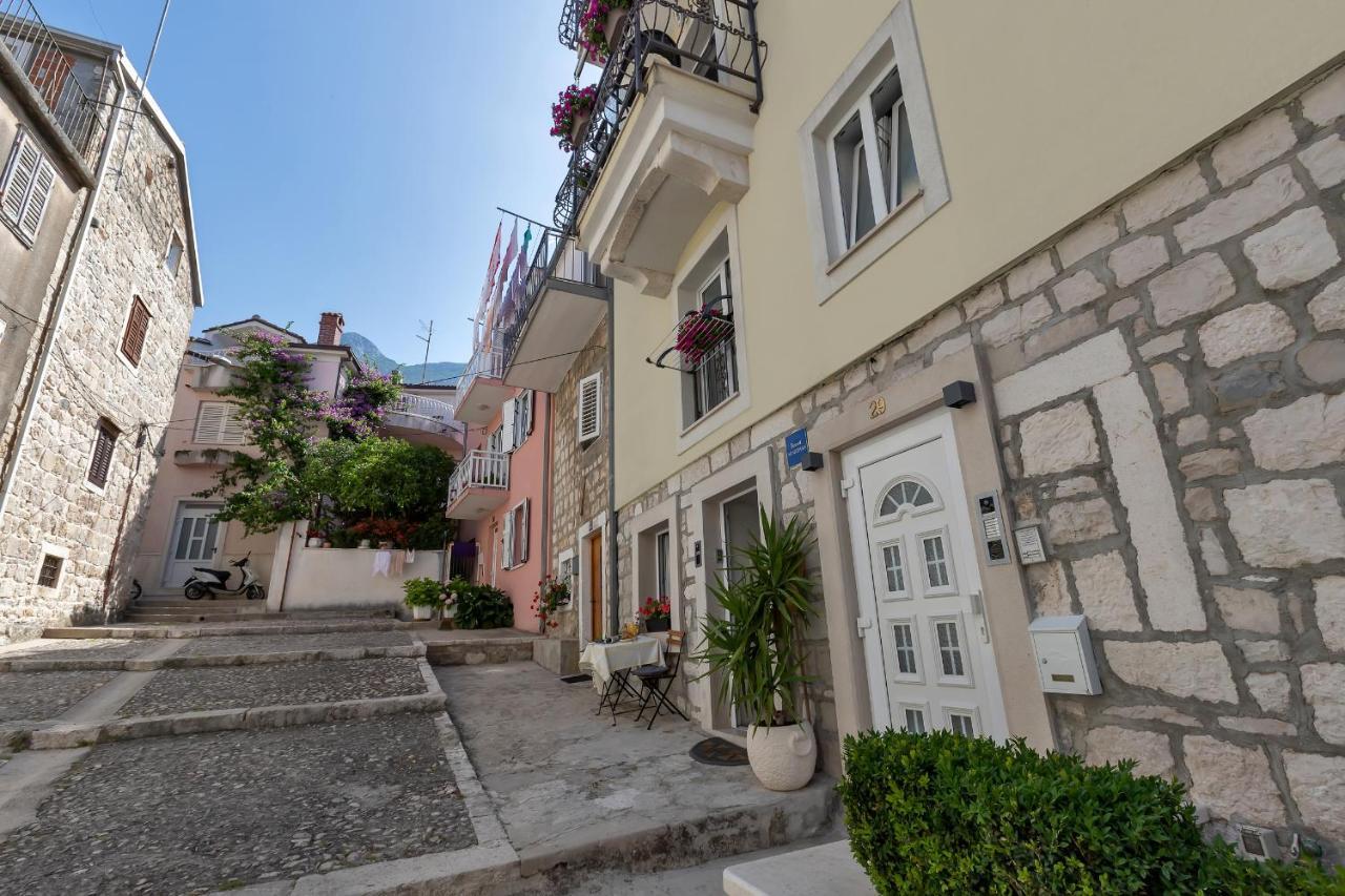 Luxury City Center Apartments Makarska Bagian luar foto