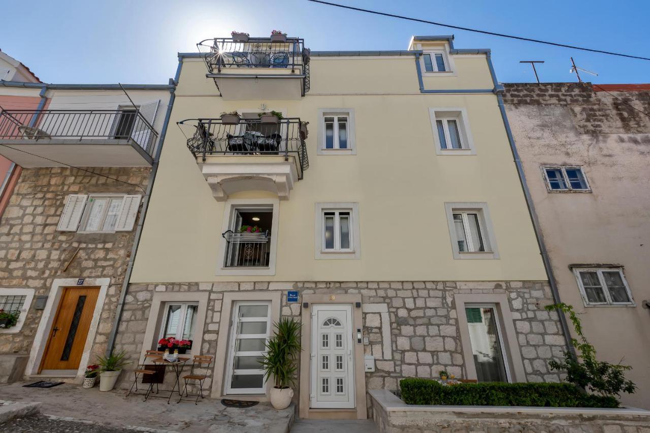 Luxury City Center Apartments Makarska Bagian luar foto